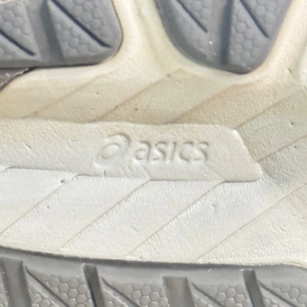 ASICS Women's Running Shoes GT-2000-8 Black Gold Flyte Foam Sneakers Size 7